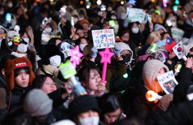 남태령 넘고 '행동파'로 각성한 청년여성..."누구도 그들 막을 수 없을 것"