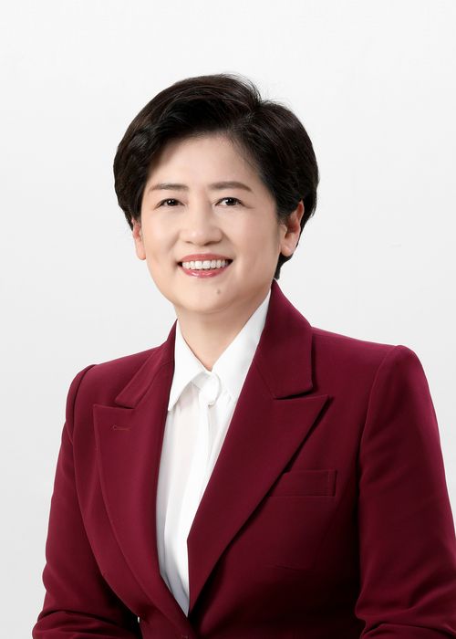 대구교육청, 내년 3월 AI디지털 교과서 도입…강은희 교육감 “교실수업 혁명 시작”