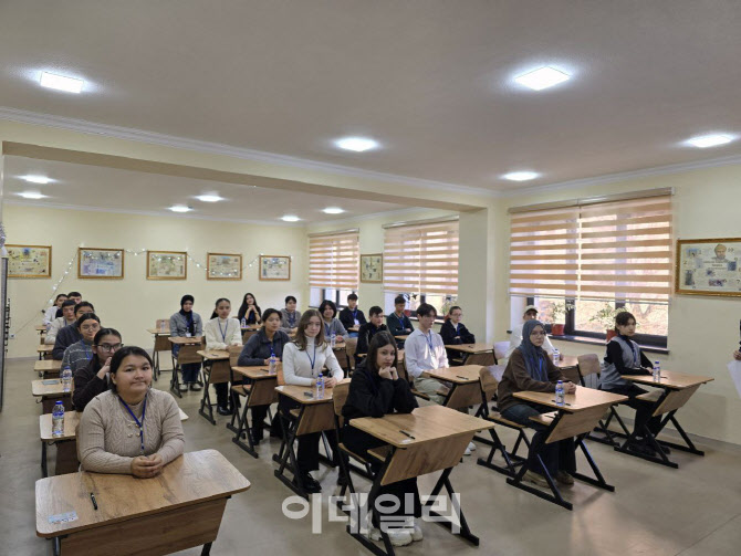 우즈벡서 한국어 경시대회…“주재국 정부와 최초 공동 주관”