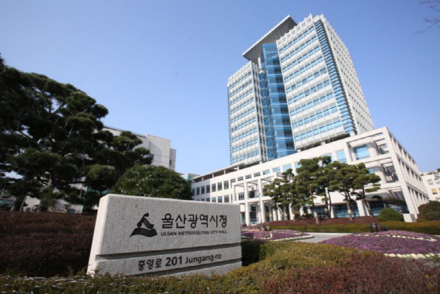 울산 조선업 인력난, 베트남 선박 기술학교에서 찾는다